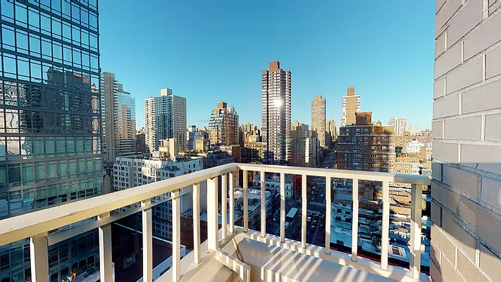 Rented by Bond New York | media 15