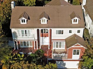 224 N Kenter Ave, Los Angeles, CA 90049