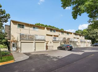 4082 Meadowlark Ln, Eagan, MN 55122