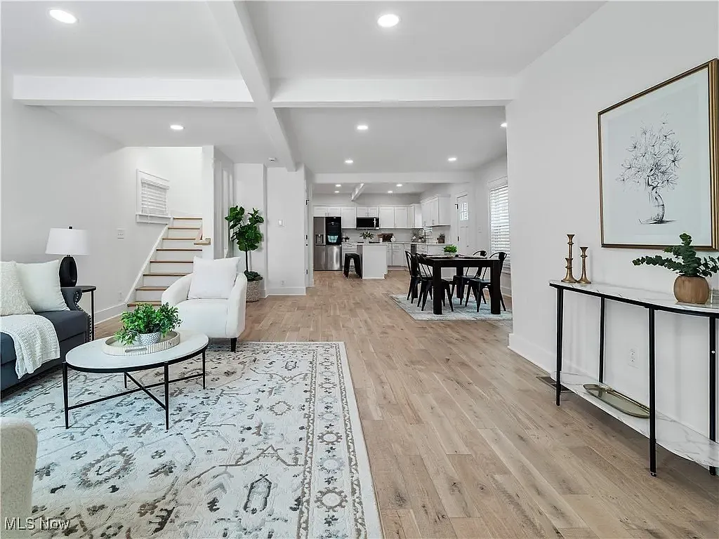 4 bed, 1965 sqft, $4,395 — Photo 1