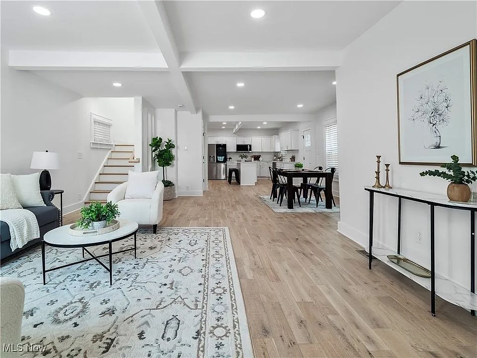 1st image of 2295 Thurman Ave