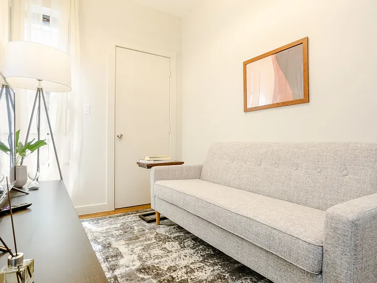 73 Monroe St #16 — Photo 6