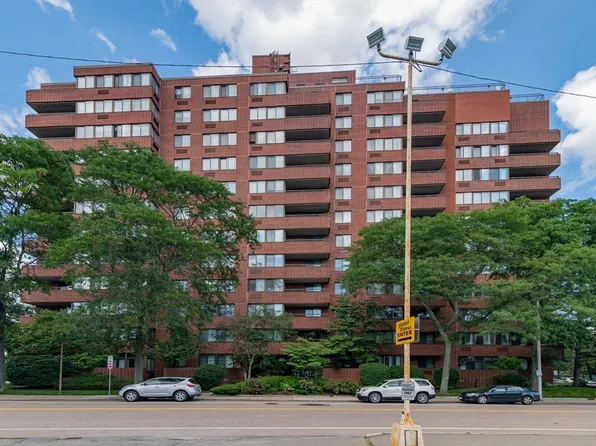 77 Adams St Unit 210, Quincy, MA 02169