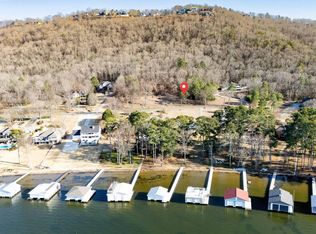 33 Signal Point Rd, Guntersville, AL 35976
