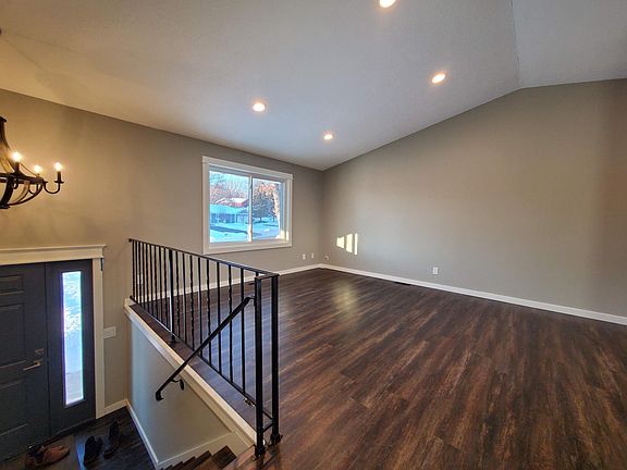 5th image of 2525 Cedar Hills Dr