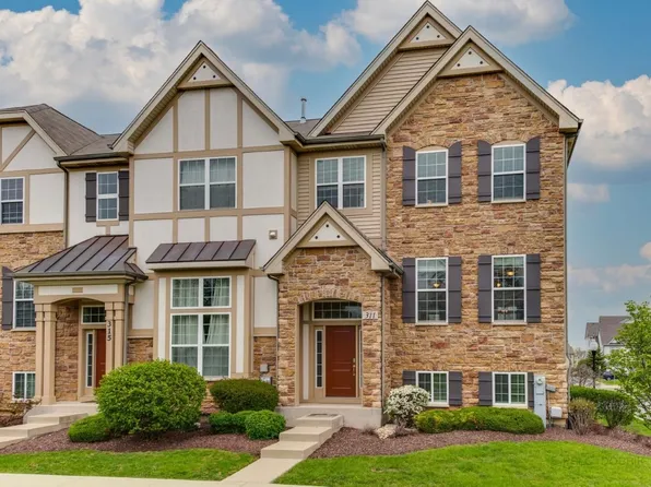 311 Saunders Cir, Carol Stream, IL 60188
