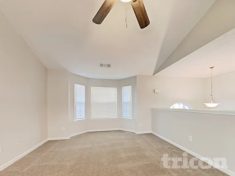 355 Mica Trl — Photo 2