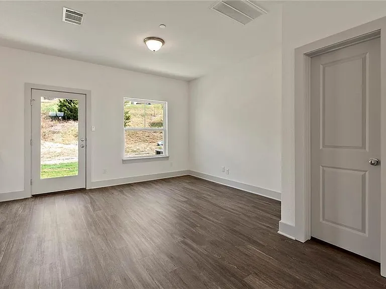 2140 Local Rebel Loop — Photo 17