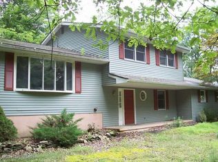 201 Balson Rd, Stroudsburg, PA 18360