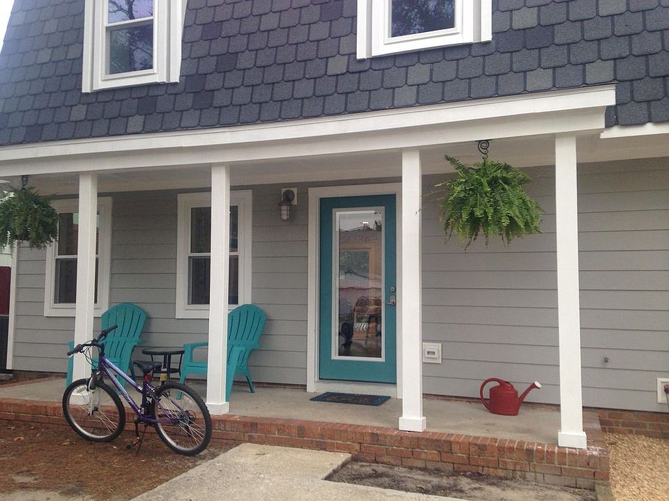 1st image of 136 NE 33rd St