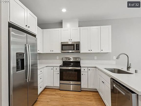 3rd image of 2510 NE 53rd St