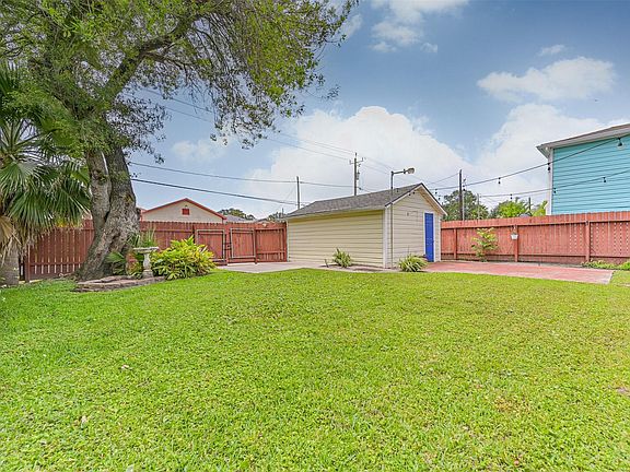 5th image of 4817 Alamo Dr