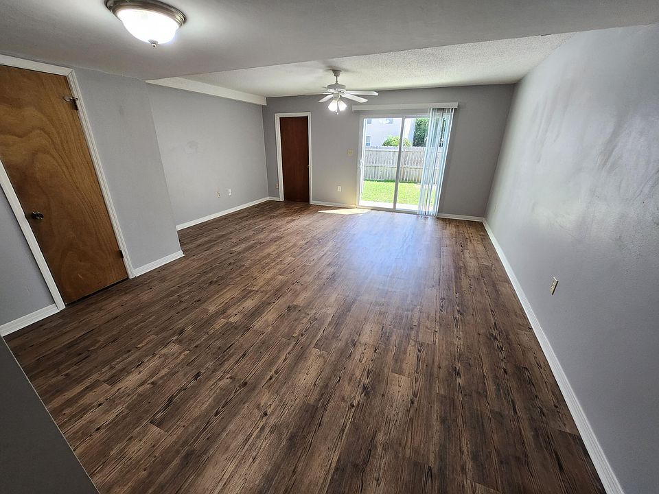 1st image of 1327 Green Acres Blvd