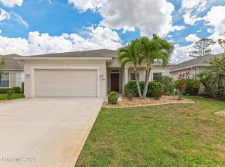 2260 Chinaberry Cir SE, Palm Bay, FL 32909