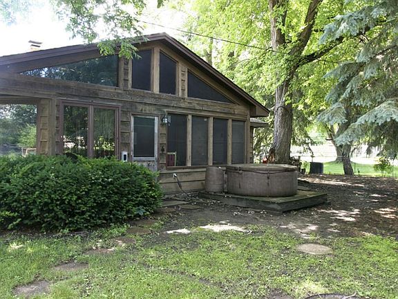 4th image of 1900 Sibley Ct