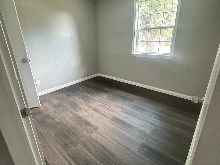 3006 Saxet St — Photo 1