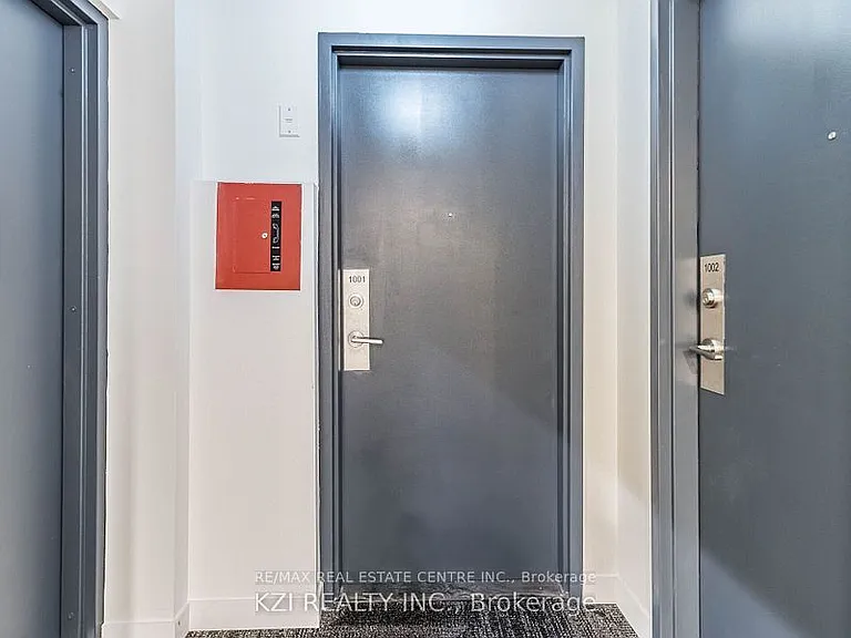 128 King St N #1001 — Photo 11