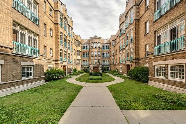 1st image of 1534 E 59th St APT M1