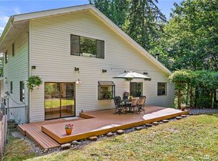 20004 SE May Valley Rd, Issaquah, WA 98027
