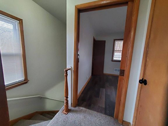 5th image of 4052-54 N 85th St