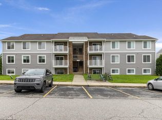 1206 University Ter APT C, Blacksburg, VA 24060