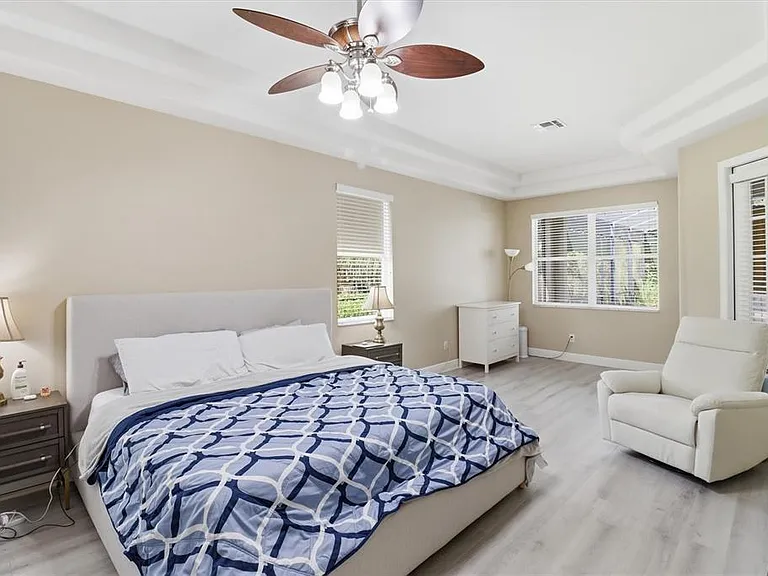 1124 Cypress Loft Pl — Photo 30