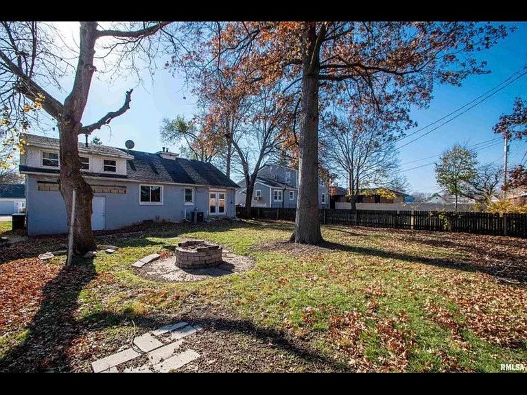 309 E Harrison St — Photo 15