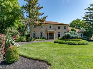 411 Hickory Rd, Huntingdon Valley, PA 19006