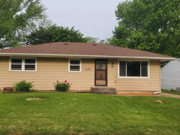 2715 18th St, Rockford, IL 61109