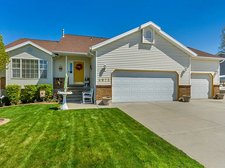 4573 S 5505 W — Photo 1