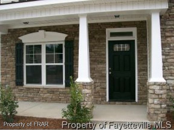 2nd image of 3520 Castlefield Ln