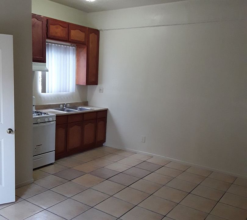 1st image of 1035 W 102nd St Unit 6