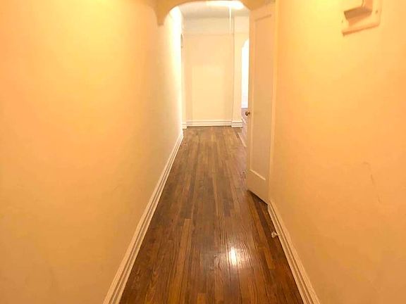 3rd image of 724 E 27th St APT 3F