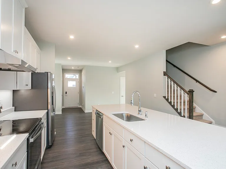 103 Great Falls Ct — Photo 3