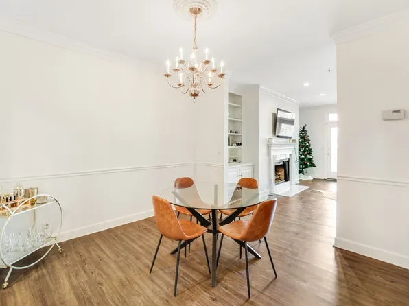 305 Rose Hall, Nashville, TN 37212