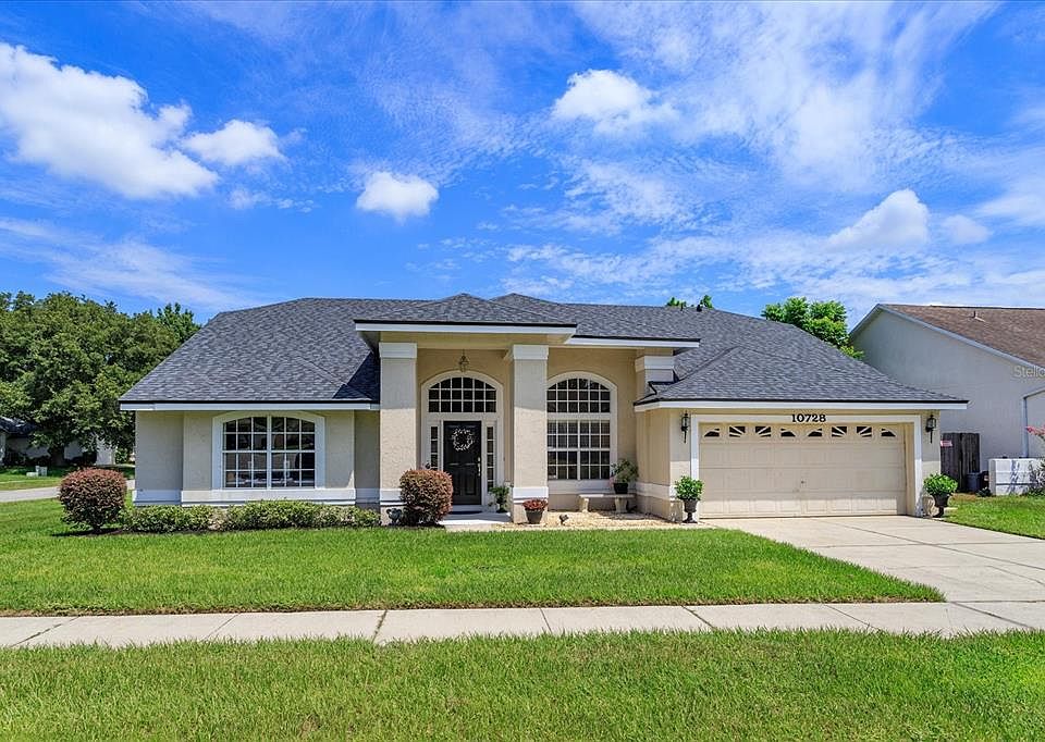 1st image of 10728 Oak Glen Cir