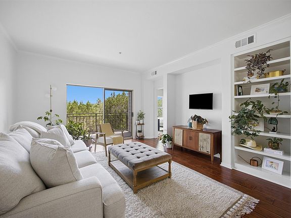 2nd image of 6000 Shepherd Mountain Cv #304