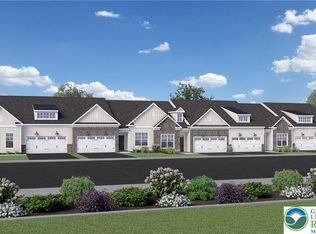 1 Grantarthur Taylor Ct, Whitehall, PA 18052