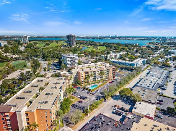 1640 Presidential Way #105, West Palm Beach, FL 33401