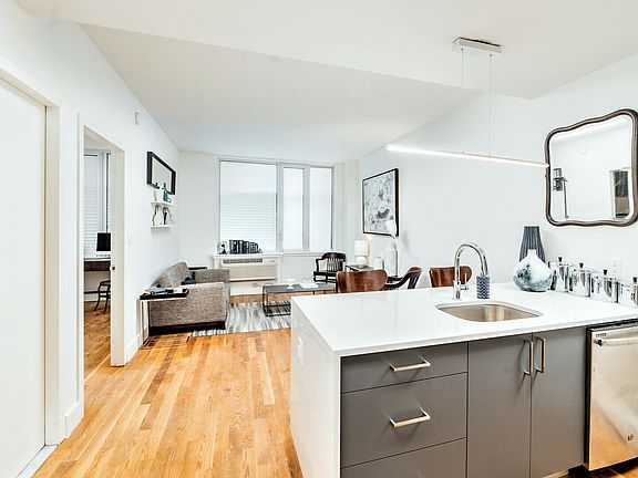 4th image of 1247 Atlantic Ave #601