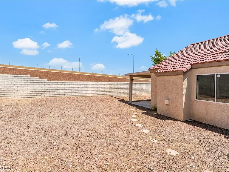 8924 Colorful Pines Ave — Photo 23