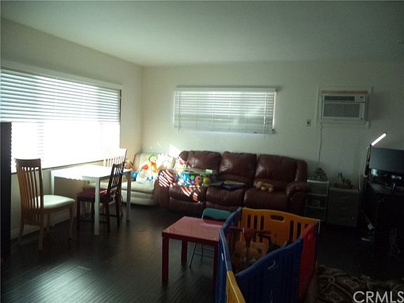 3rd image of 1224 S Charlotte Ave