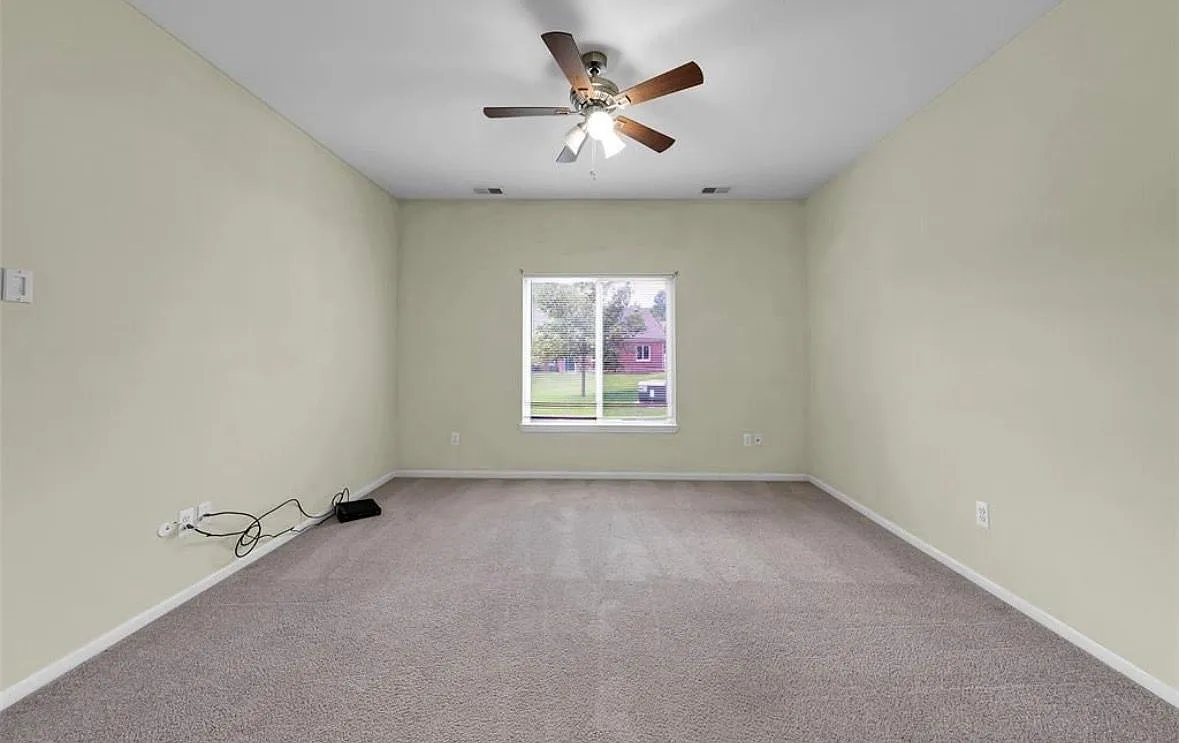 2 bed, 2.0 bath, 1500 sqft, $2,000 — Photo 2