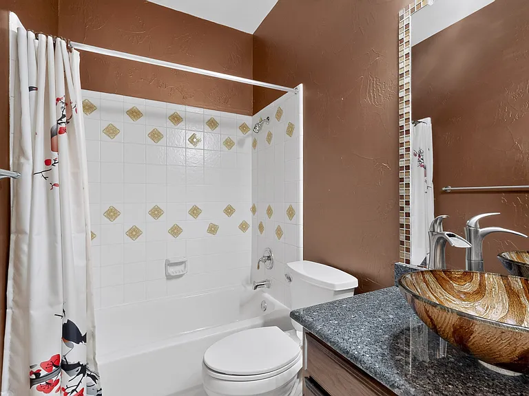 1812 Meadow Ridge Dr — Photo 31
