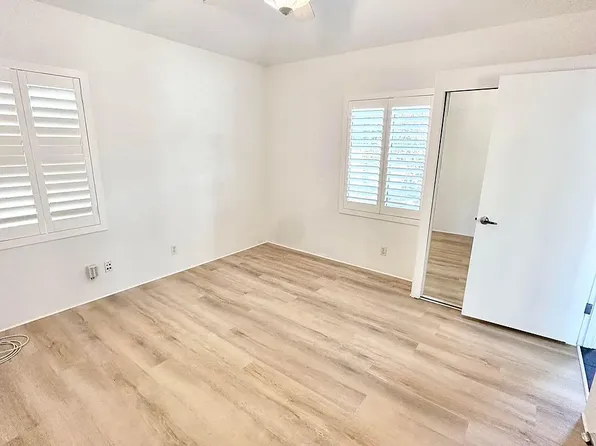 10422 Weddington St, North Hollywood, CA 91601