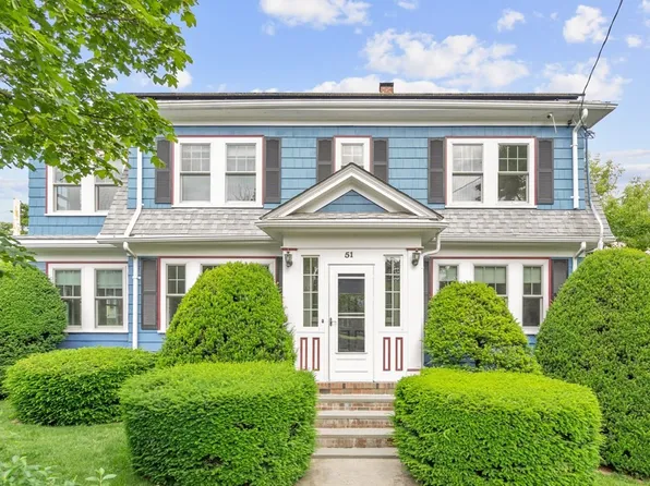 51 Lockeland Ave, Arlington, MA 02476