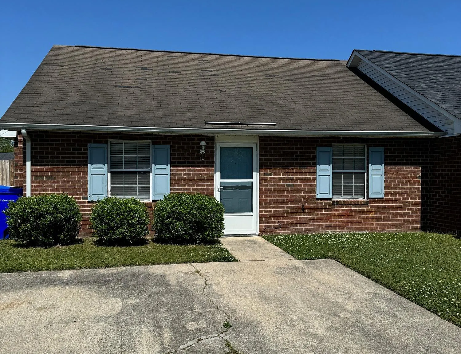 2 bed, 2.0 bath, $1,100 — Photo 1