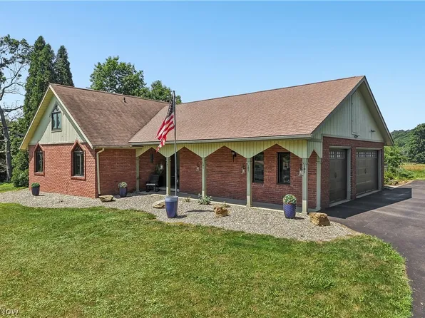 17654 Lois Way, Doylestown, OH 44230