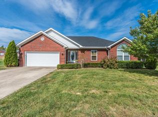 105 Field Ct, Sellersburg, IN 47172