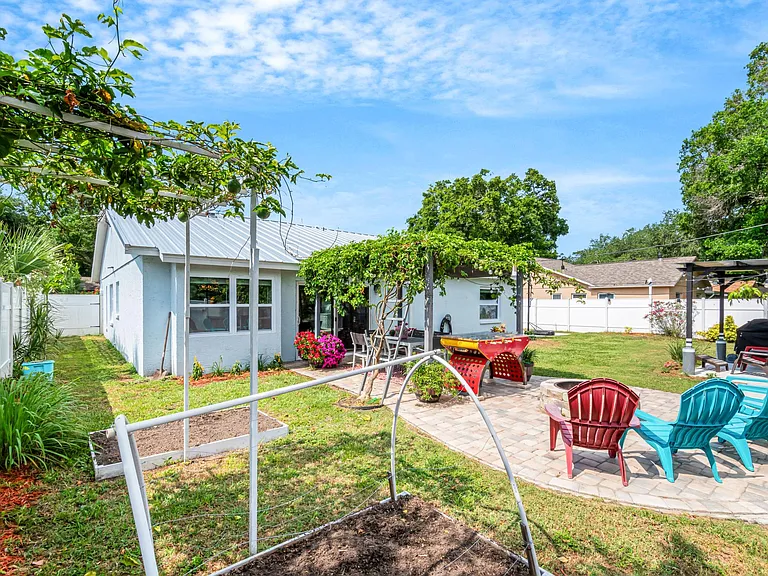 2168 Little Brook Ln — Photo 40
